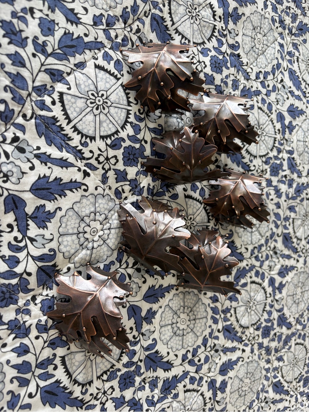 Vintage Pier 1 Imports fall leaves napkin rings (7) metal